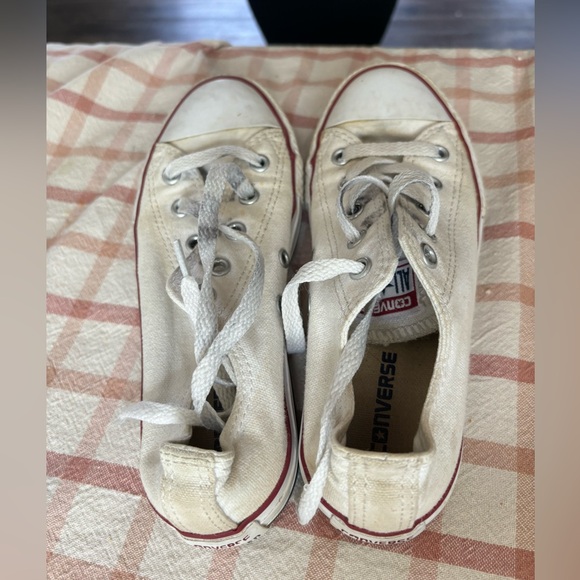 Converse size 1.5 - Picture 2 of 2